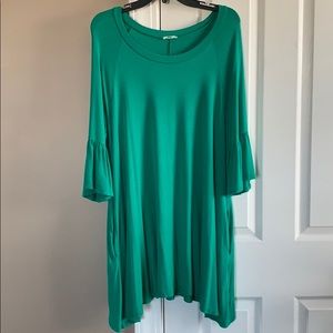 Green tunic dress